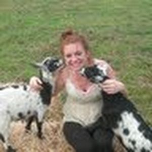 Meet your Posher, Alyson